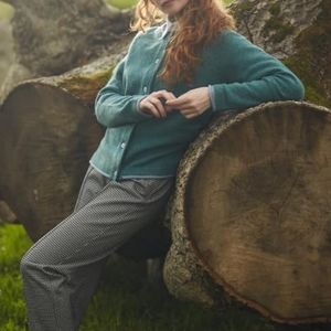 NWT A Versatile Classic Irish Knit Cardigan, Killiney Cardigan - Sea Green. M